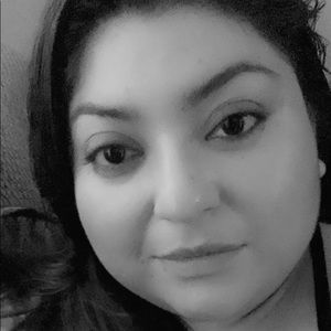 Meet your Posher, Alma